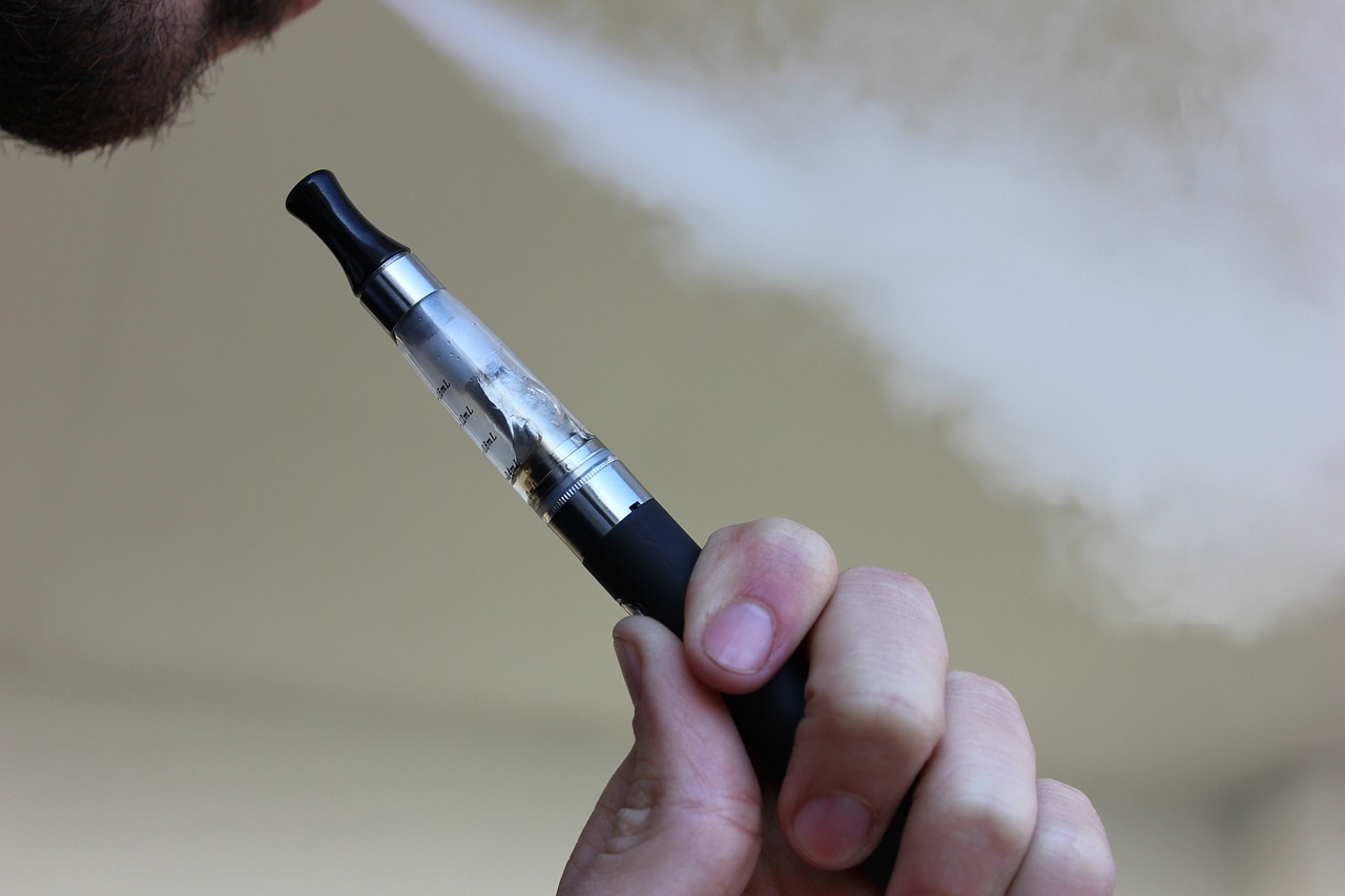 Nárůst popularity e-cigaret a její účinky